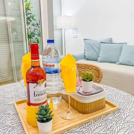Luxury 2 Min With Balcony, Ocean View, Wifi, Ac, Smarttv Апартаменты Портиман