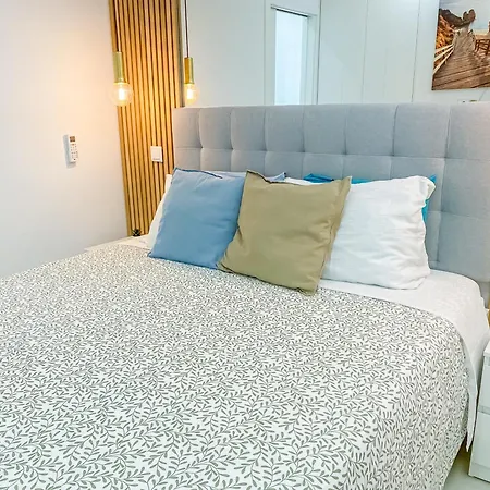 Luxury 2 Min With Balcony, Ocean View, Wifi, Ac, Smarttv Daire Portimão