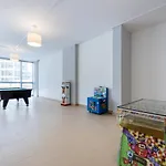 דירה Luxury 2 Min With Balcony, Ocean View, Wifi, Ac, Smarttv *