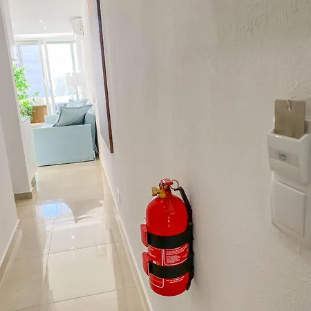 Luxury 2 Min With Balcony, Ocean View, Wifi, Ac, Smarttv Apartment Portimao