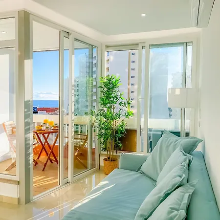 Apartment Luxury 2 Min With Balcony, Ocean View, Wifi, Ac, Smarttv Portimao