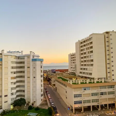 Luxury 2 Min With Balcony, Ocean View, Wifi, Ac, Smarttv Portimao