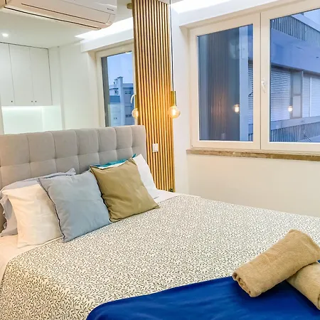 Luxury 2 Min With Balcony, Ocean View, Wifi, Ac, Smarttv *