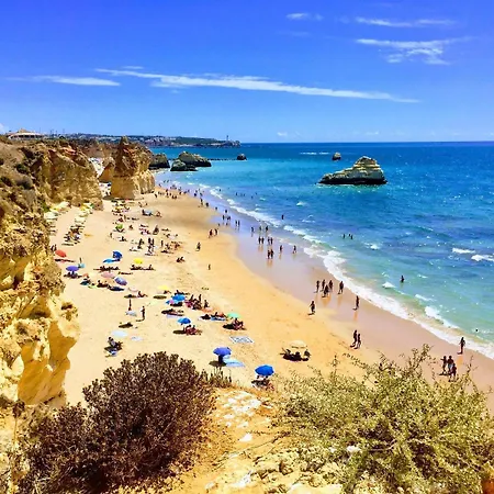 Luxury 2 Min With Balcony, Ocean View, Wifi, Ac, Smarttv Portimão
