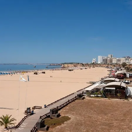 Luxury 2 Min With Balcony, Ocean View, Wifi, Ac, Smarttv Appartement Portimão