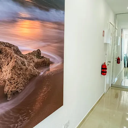 Luxury 2 Min With Balcony, Ocean View, Wifi, Ac, Smarttv *